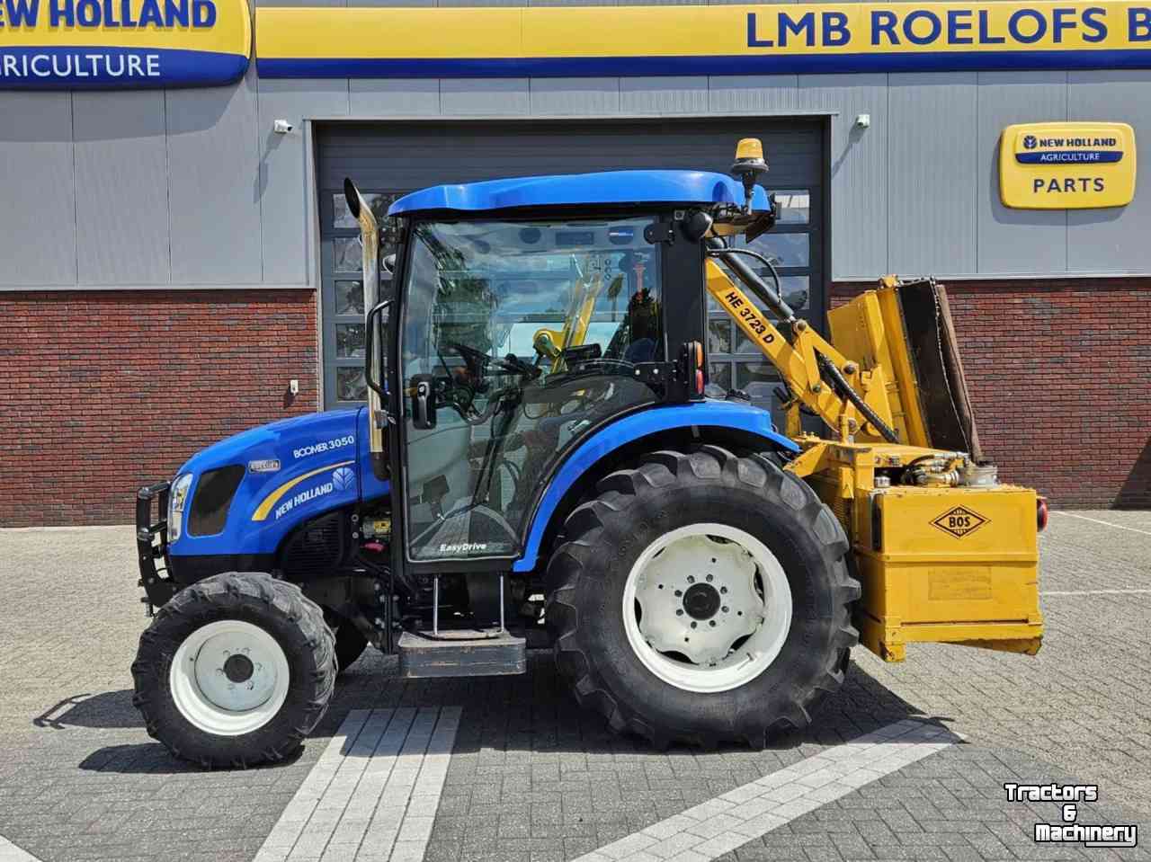 Tracteur pour horticulture New Holland Boomer 3050 Comoact Tractor + Bos Maaiarm