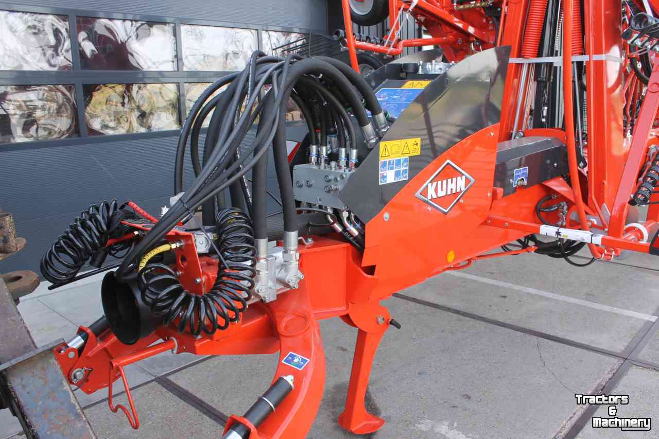 Andaineur Kuhn GA13031 4-rotorige cirkelhark vierrotorhark wiersmachine NIEUW!