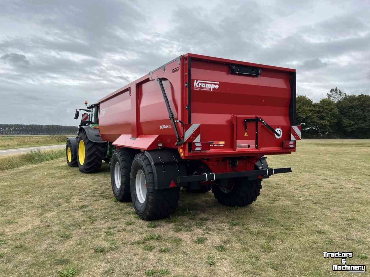 Benne agricole Krampe BIG BODY 700