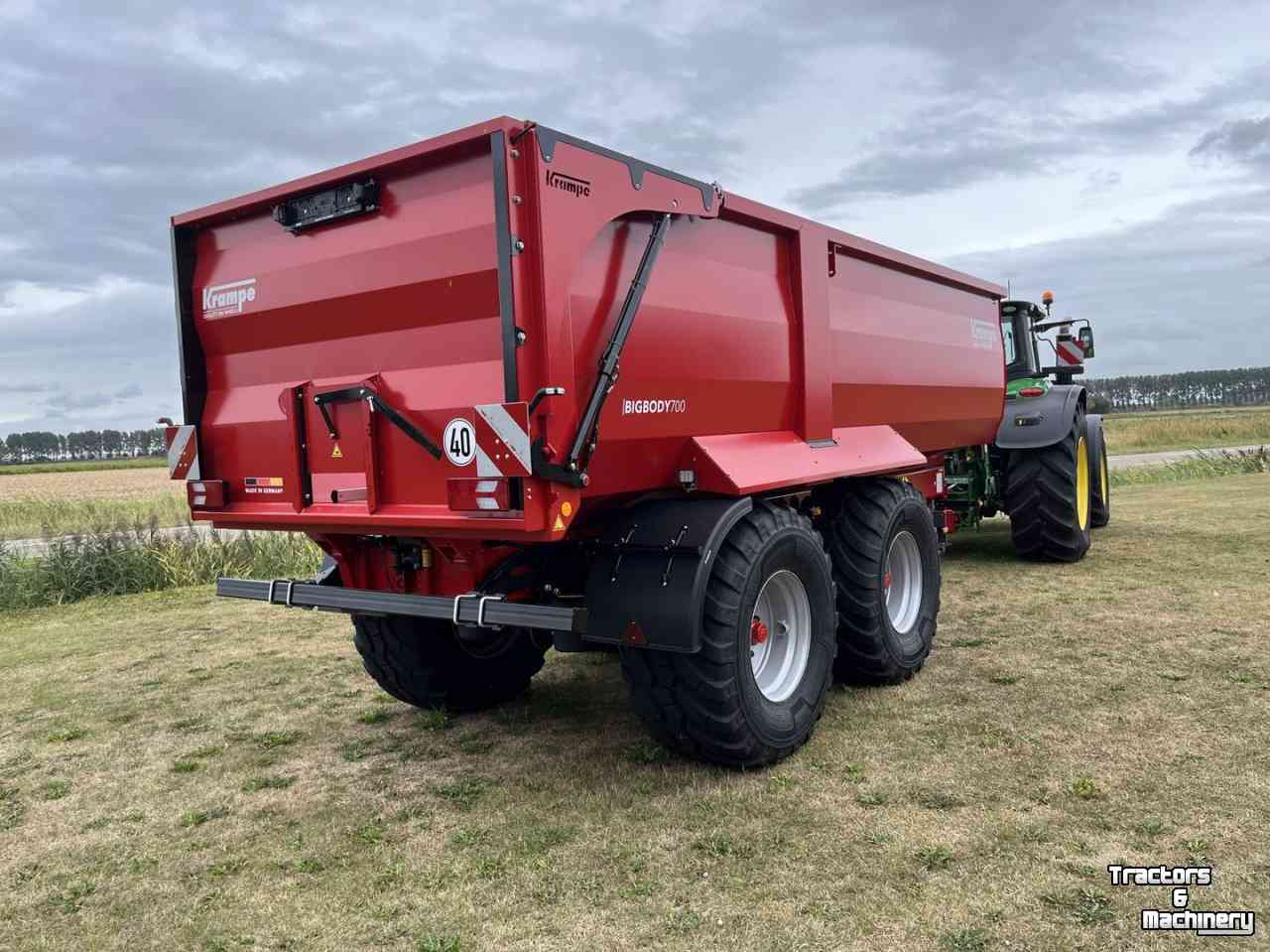 Benne agricole Krampe BIG BODY 700