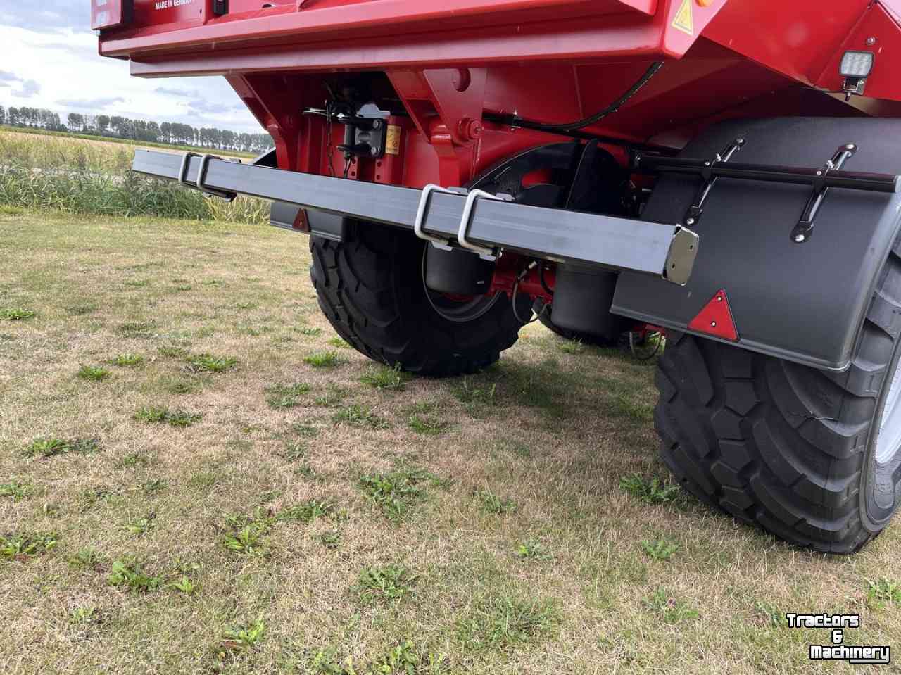 Benne agricole Krampe BIG BODY 700