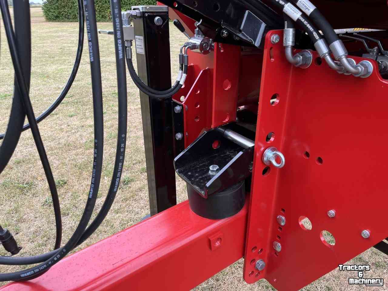 Benne agricole Krampe BIG BODY 700