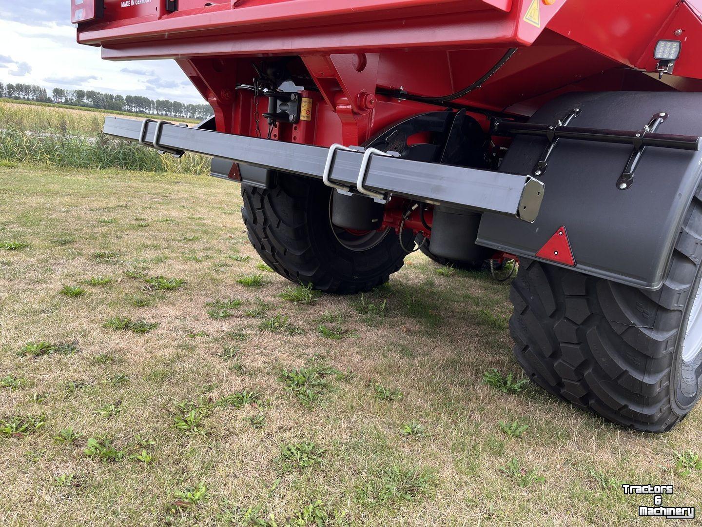 Benne agricole Krampe BIG BODY 700