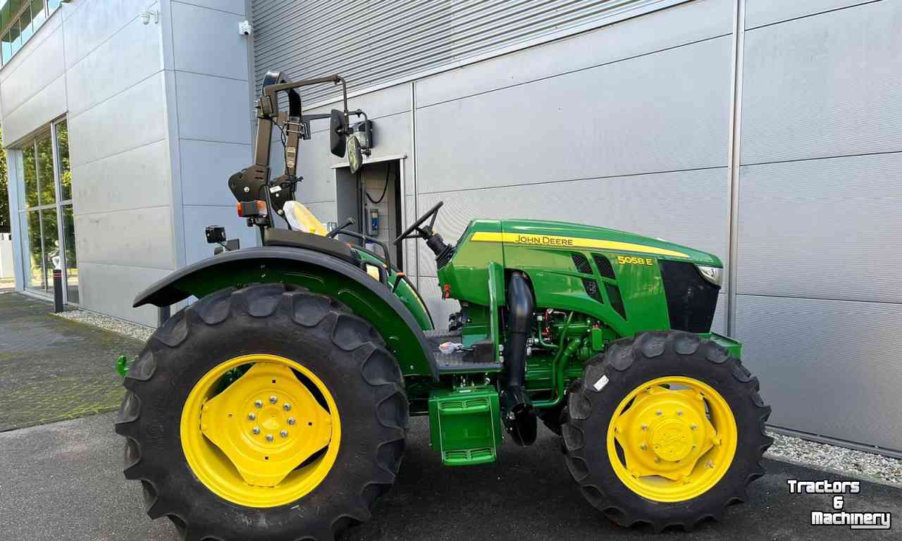 Tracteurs John Deere 5058E 12F/12R PR