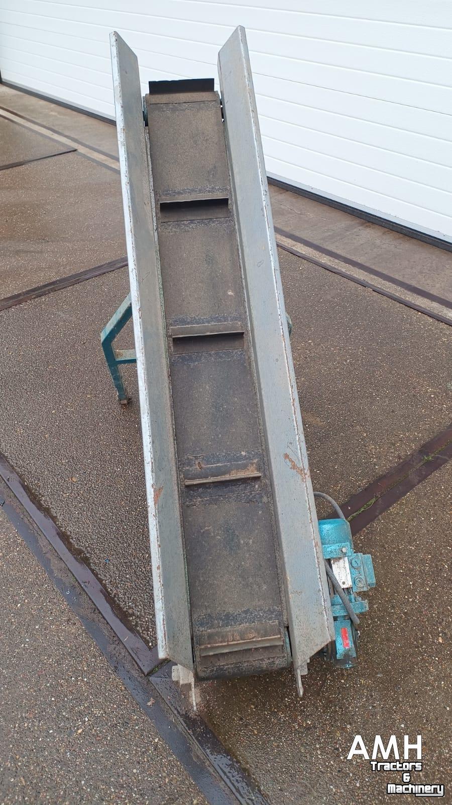 Convoyeur élévateur  Opvoerband 1300x200 OPVOERBAND ELEVATORBAND ELEVATOR BELT FÖRDERBAND STEIGBAND