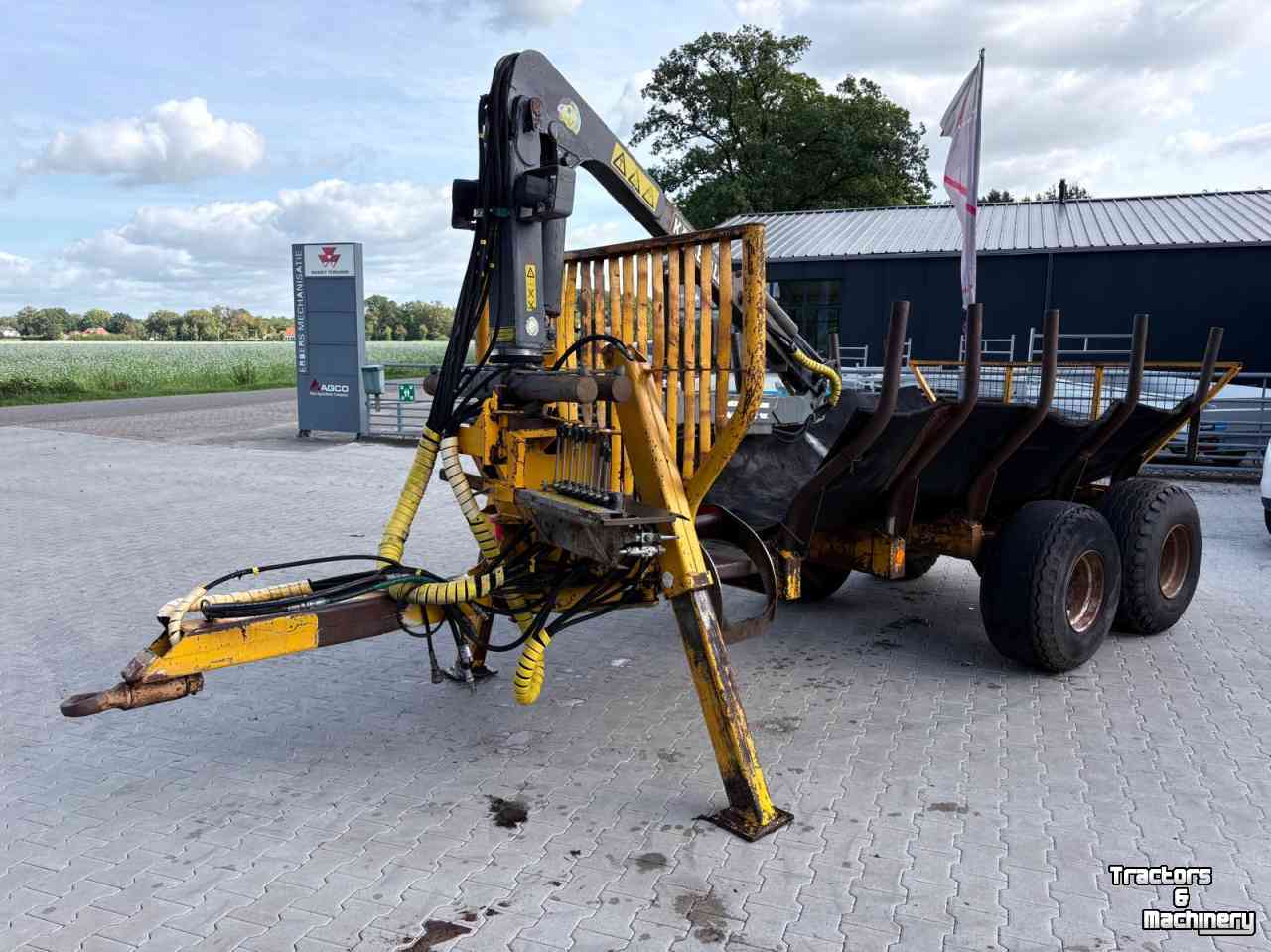 Véhicule tracté arracheuse forestière  Källefall 6.3