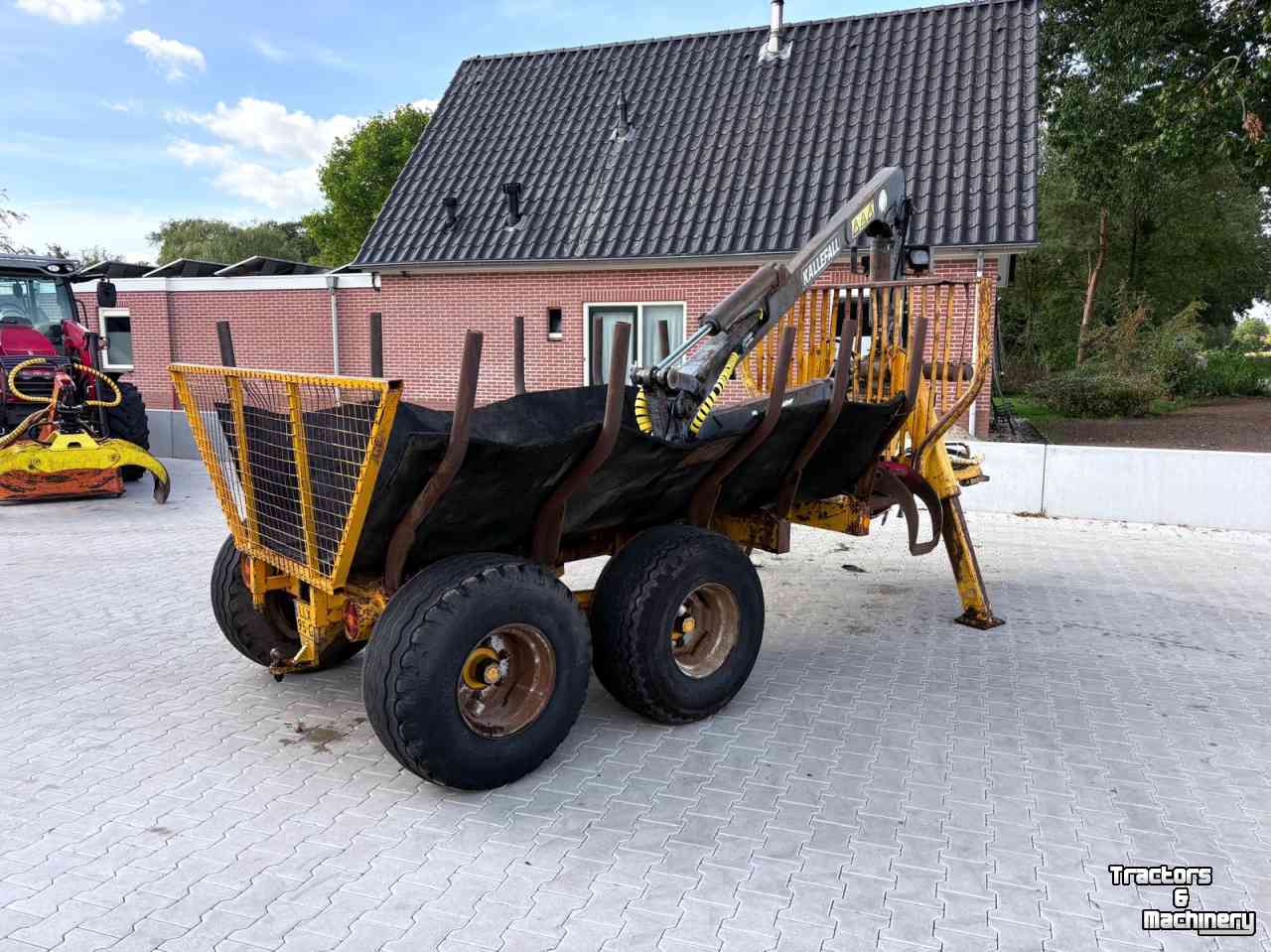 Véhicule tracté arracheuse forestière  Källefall 6.3