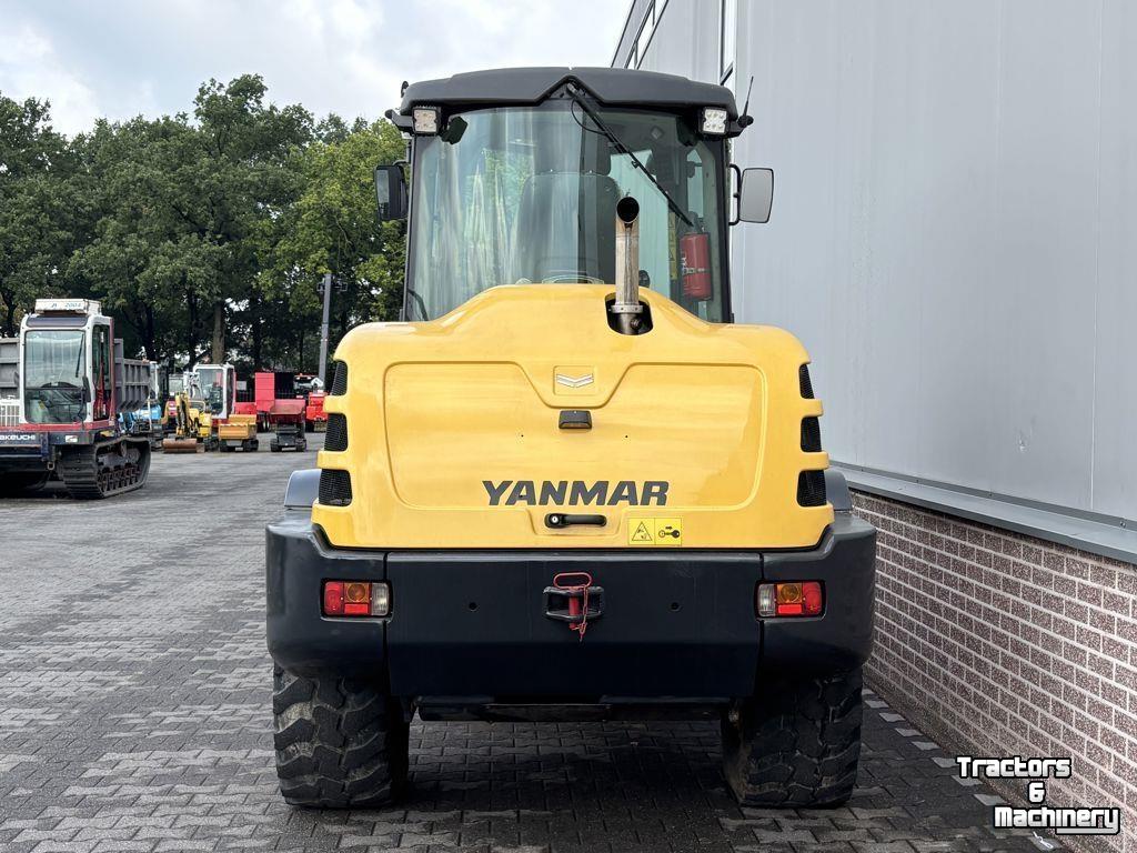 Chargeuse sur pneus Yanmar V120