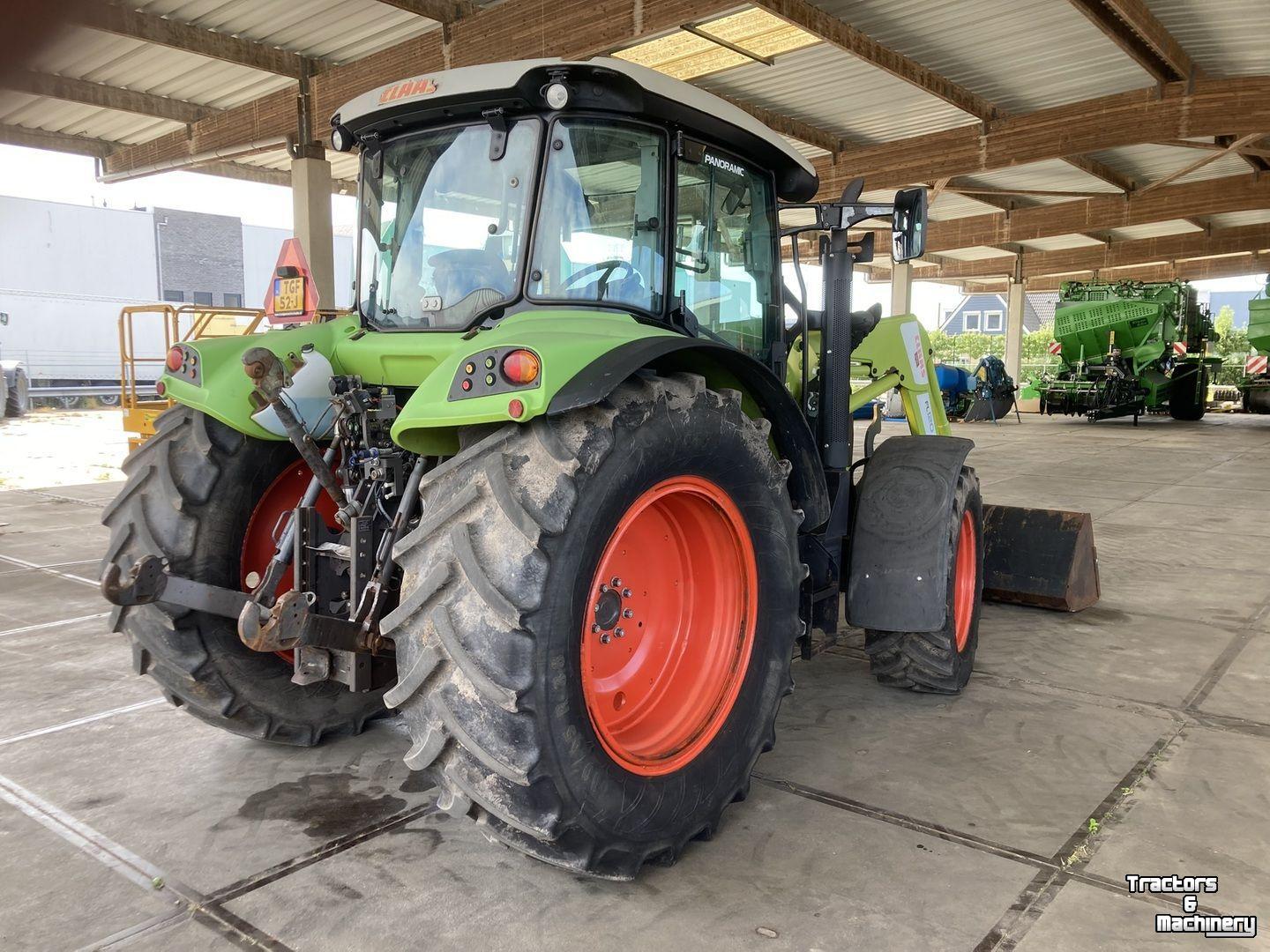 Tracteur Claas Arion 440