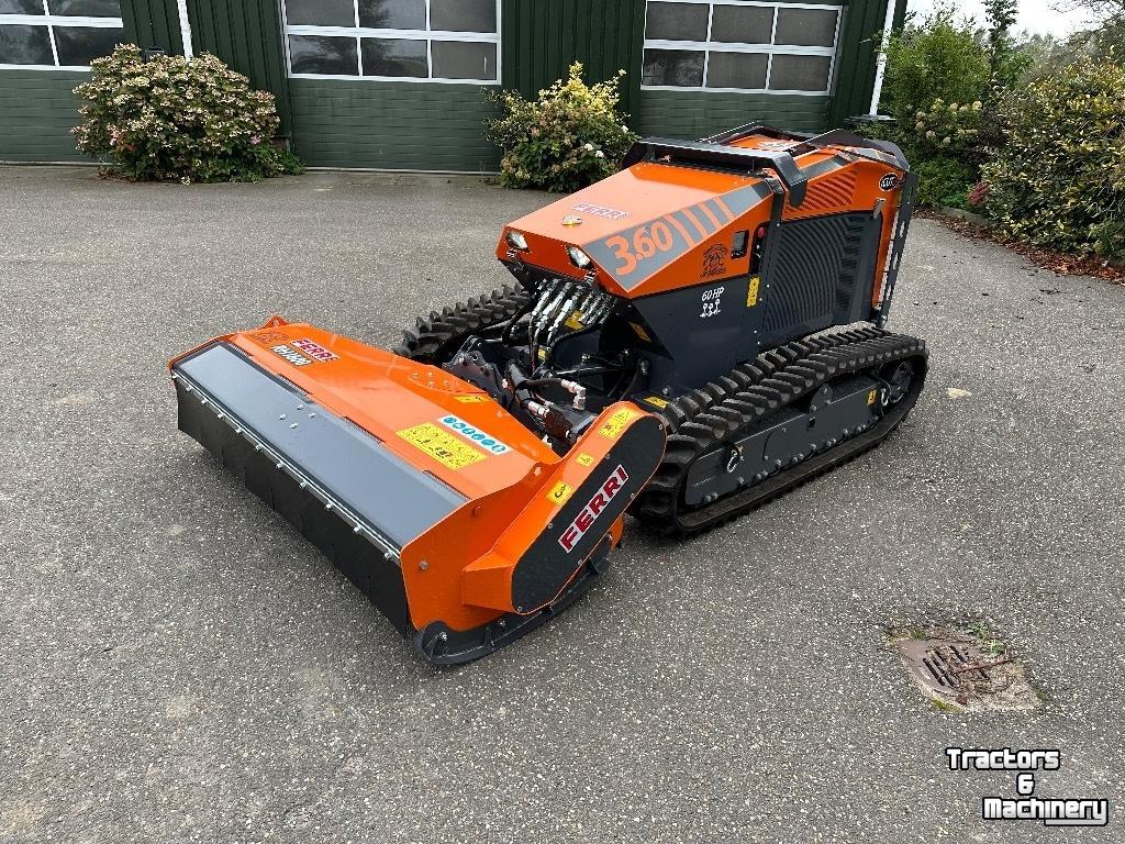 Tracteur porte-outils Ferri DEMO iCut 3.60 radiografische klepelmaaier talud