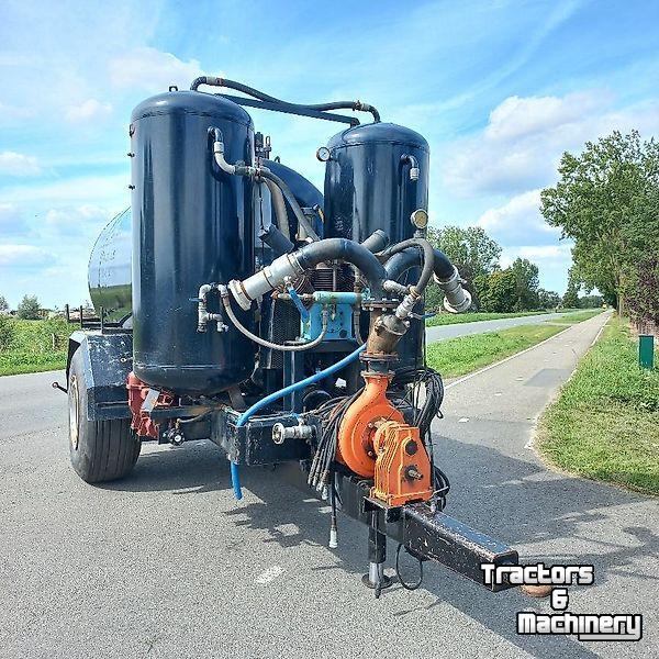 Pompe à lisier  Pomptankwagen met compressor - en Doda pomp