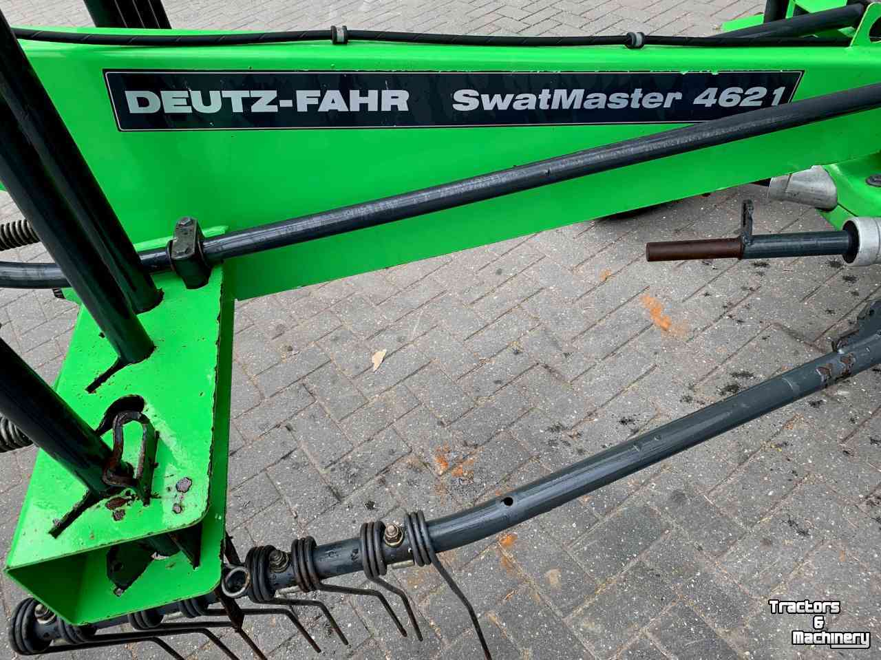 Andaineur Deutz-Fahr Swatmaster 4621