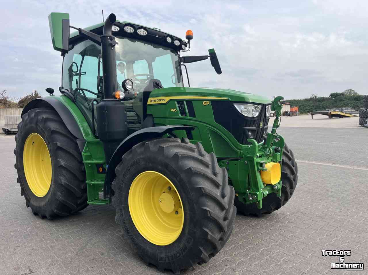 Tracteur John Deere 6 R 140