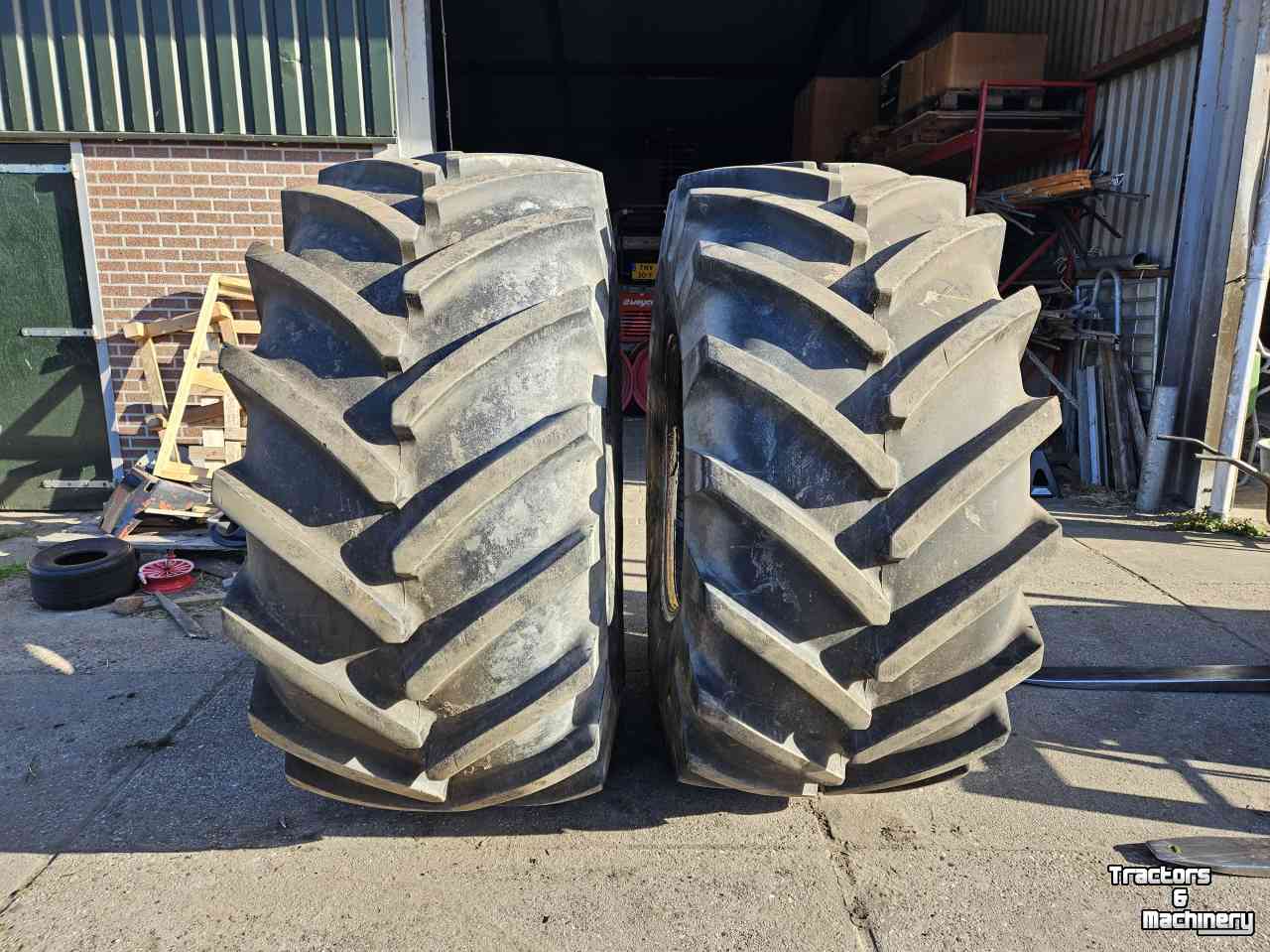 Roues, Pneus, Jantes, Barillets Jumelage Michelin 800/65R32 MegaXbib. 50 mm!