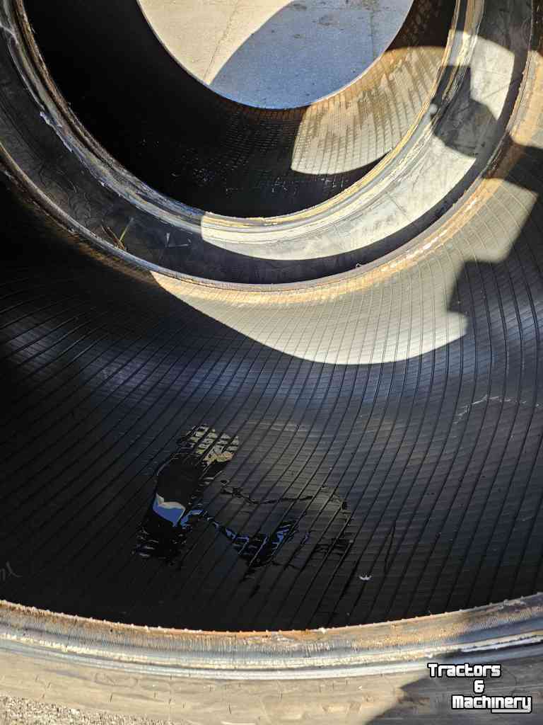 Roues, Pneus, Jantes, Barillets Jumelage Michelin 800/65R32 MegaXbib. 50 mm!