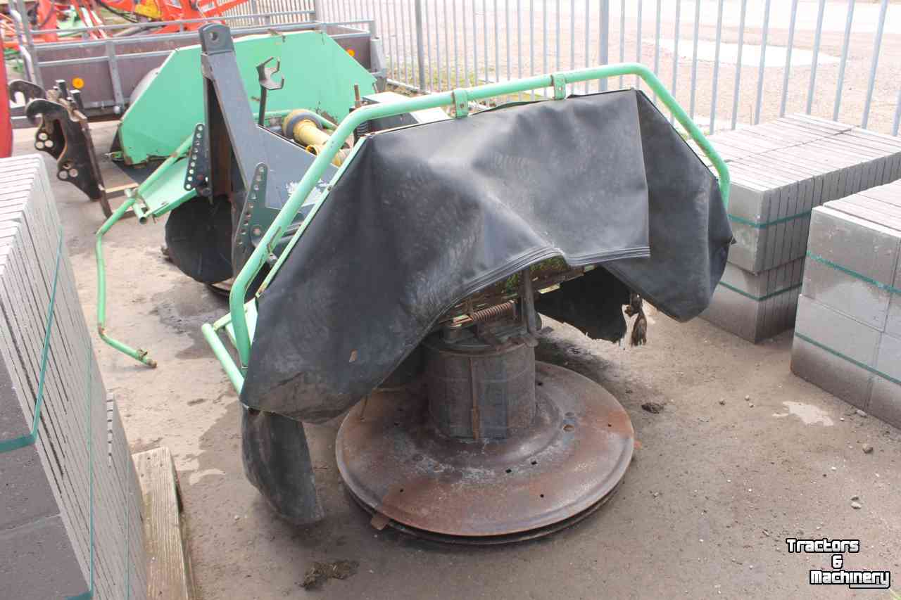 Faucheuse Deutz-Fahr KM3.27FS (Vicon PZ CM265F CM270F) front trommelmaaier frontmaaier defect