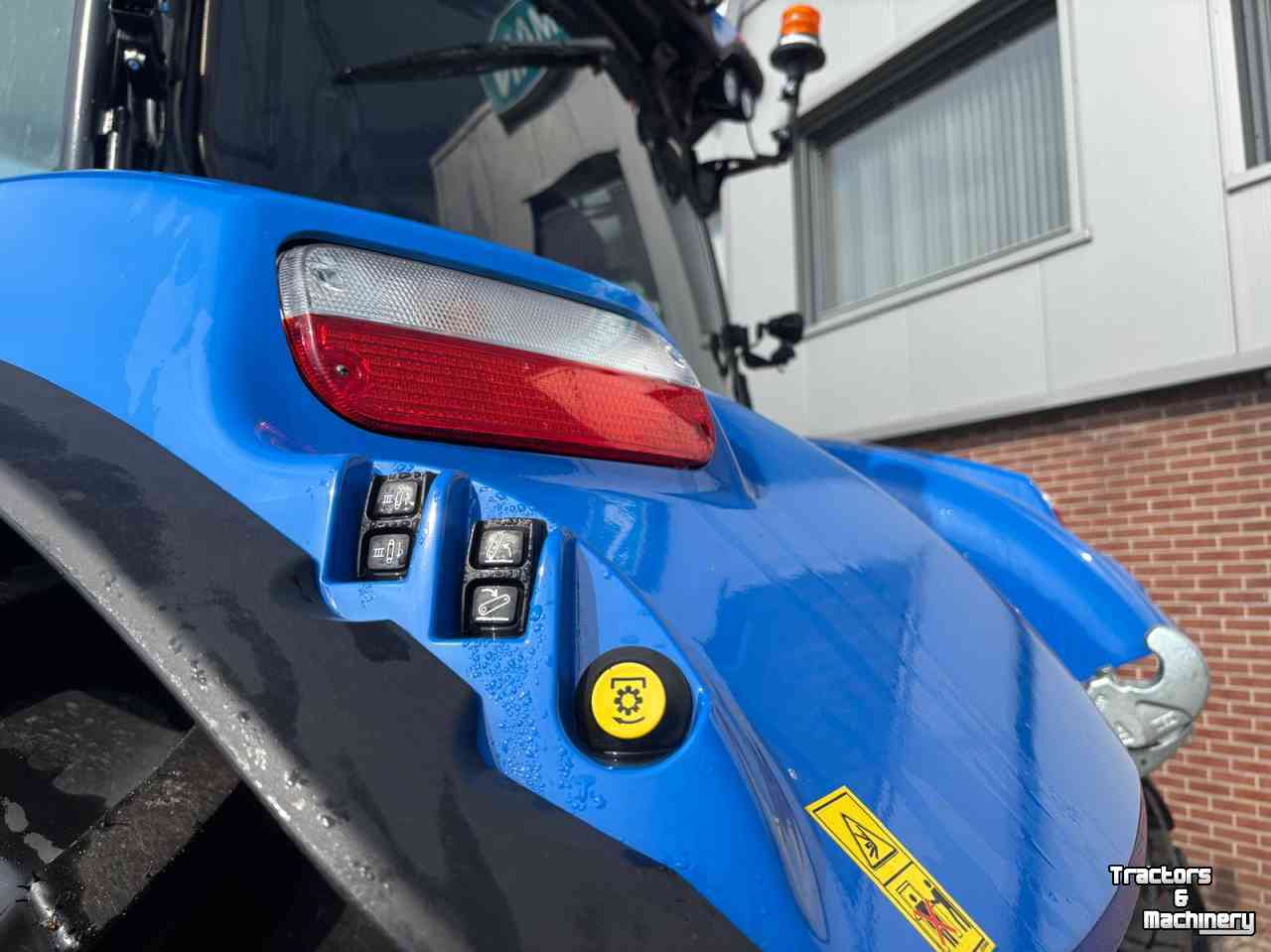 Tracteur New Holland T6 180 DC