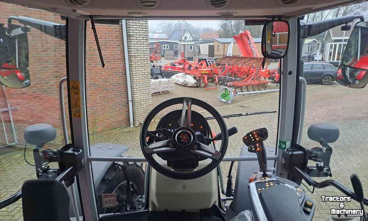 Tracteur Massey Ferguson 5S.105 DYNA-4 EFFICIENT Tractor