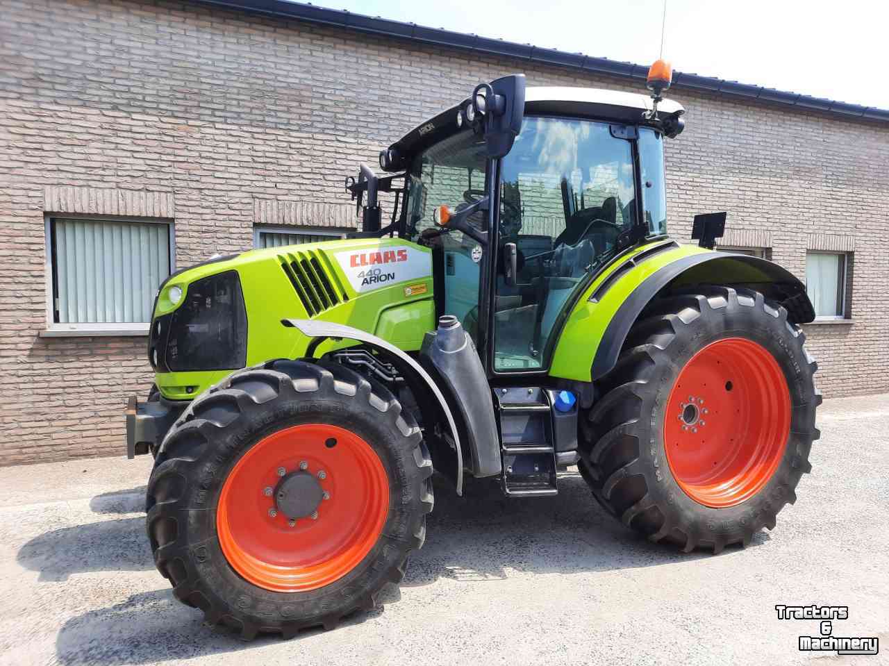 Tracteur Claas Arion 440