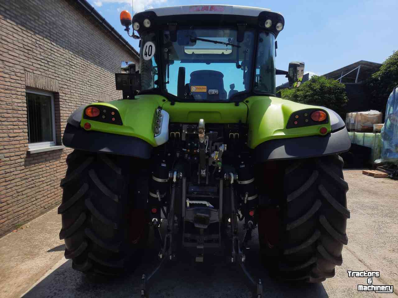 Tracteur Claas Arion 440