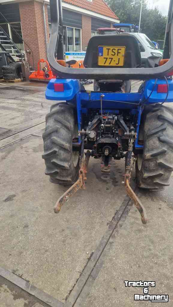Tracteur pour horticulture New Holland TC 21 d