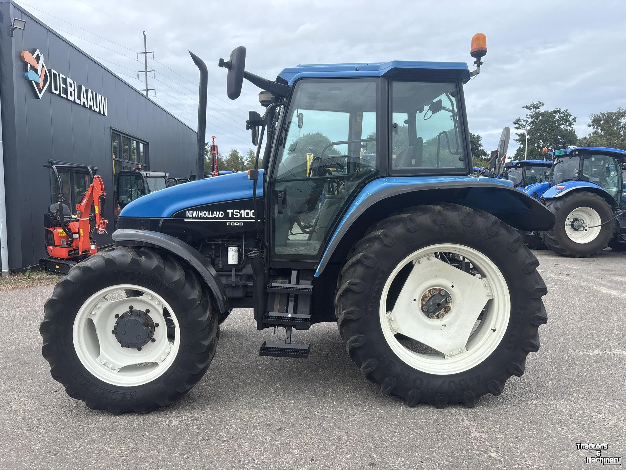 Tracteur New Holland TS100