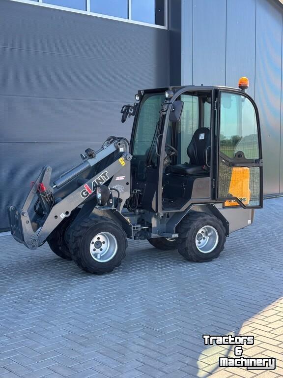 Chargeuse sur pneus Giant G1500