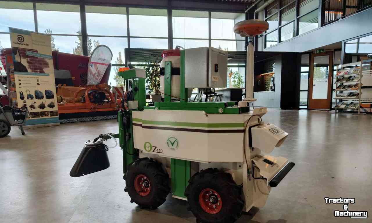 Autres matériel et accessoires de jardins et espaces verts NAIO OZ Robot Z440 Multifunctionele robot machine