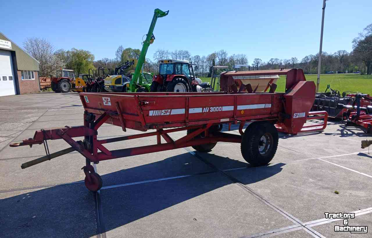 Epandeur de fumier JF AV 3000 mestwagen mestverspreider