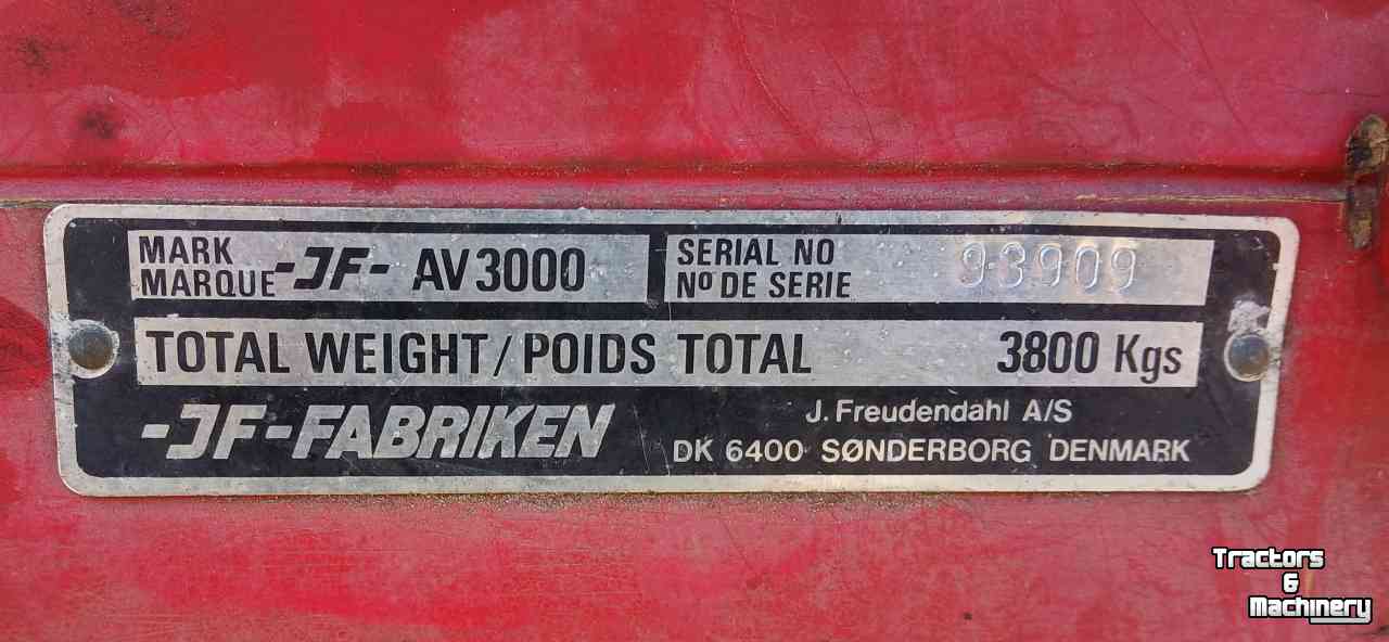 Epandeur de fumier JF AV 3000 mestwagen mestverspreider