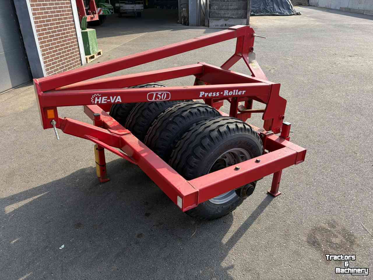 Rouleau compacteur latérale / avant He-Va Front bandenpakker 150