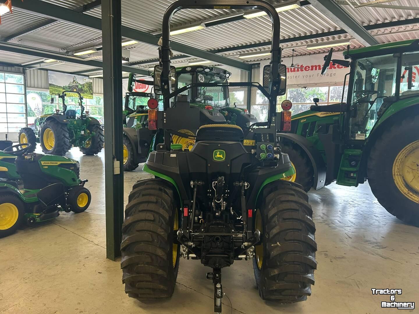 Tracteur pour vignes et vergers John Deere 3025E