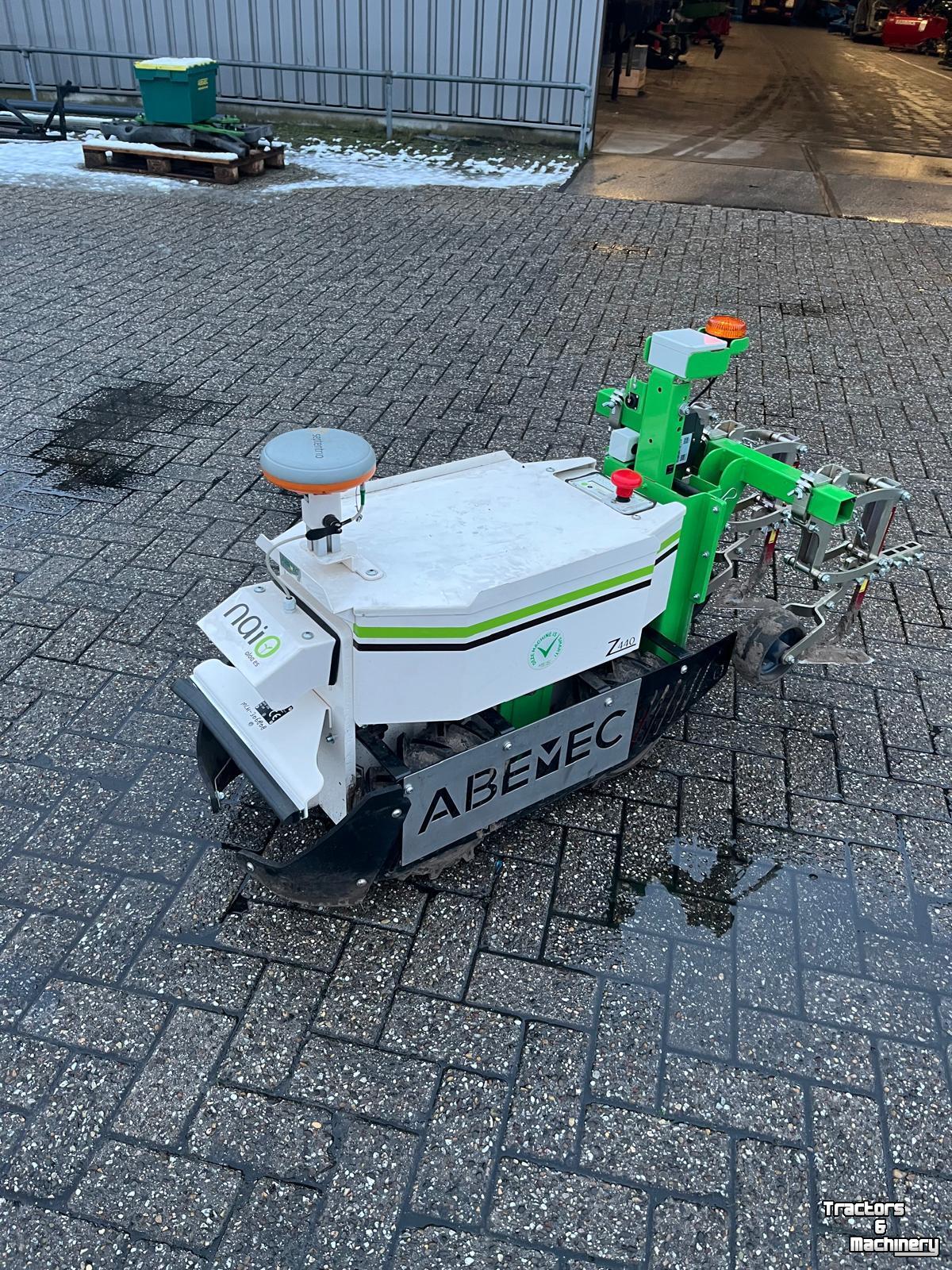 Autres matériel et accessoires de jardins et espaces verts NAIO OZ Robot