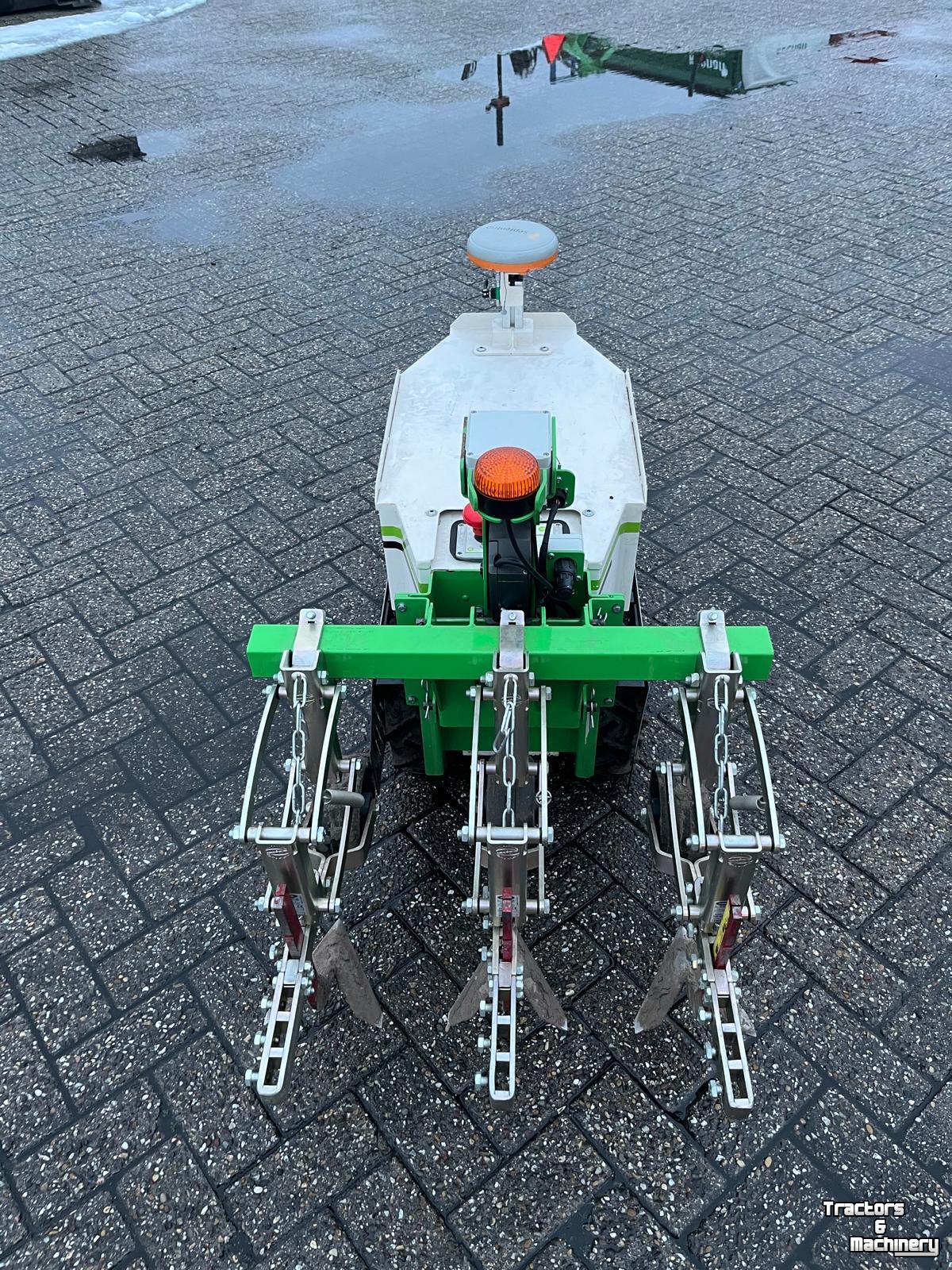 Autres matériel et accessoires de jardins et espaces verts NAIO OZ Robot