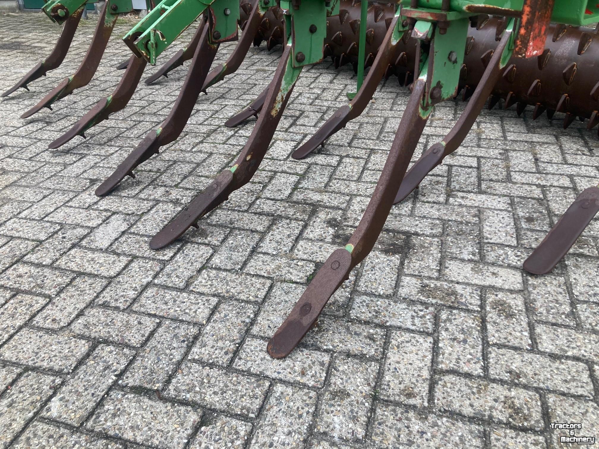 Cultivateur Cappon cultivator met pakkerrol