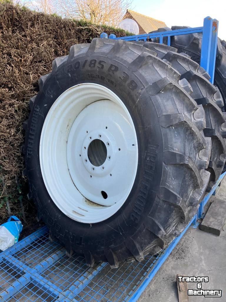 Roues, Pneus, Jantes, Barillets Jumelage Trelleborg 420/85R38 en 340/85R28