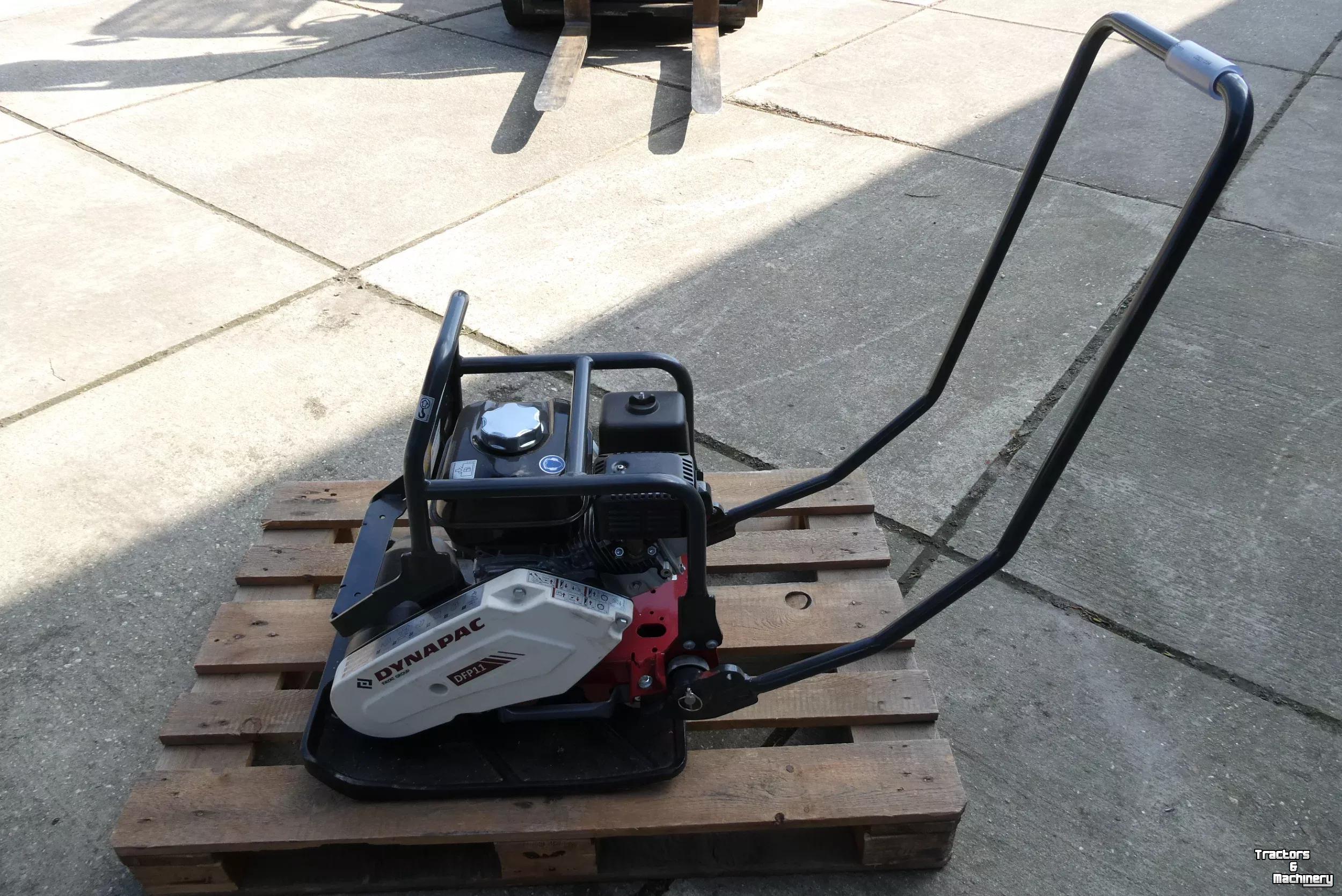 Plaques vibrantes Dynapac DFP11