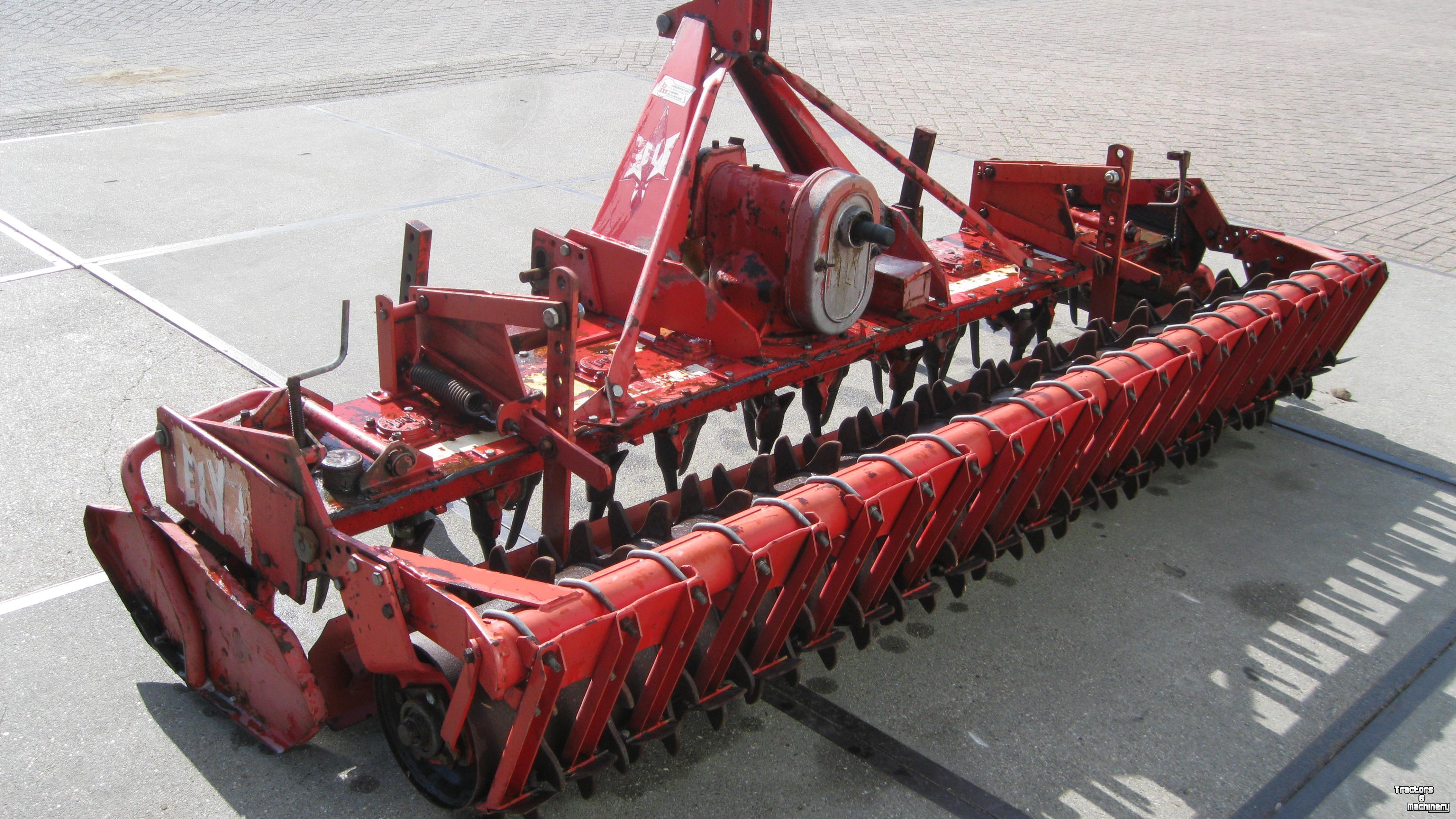 Herse rotative Lely 300-30