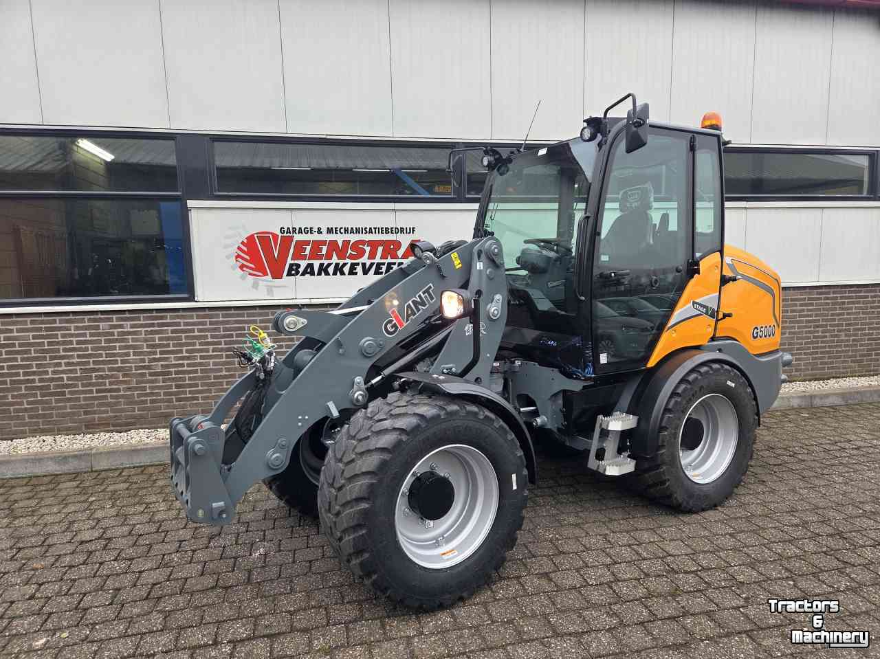 Chargeuse sur pneus Giant G5000 GEN 2 52036
