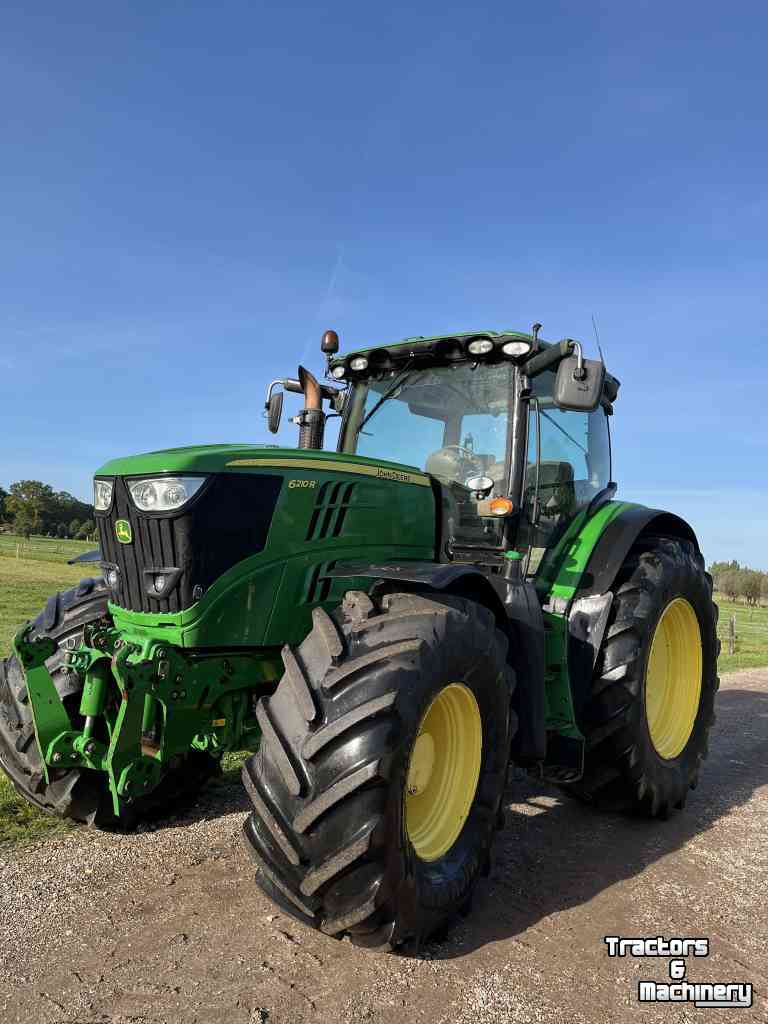 Tracteur John Deere 6210R