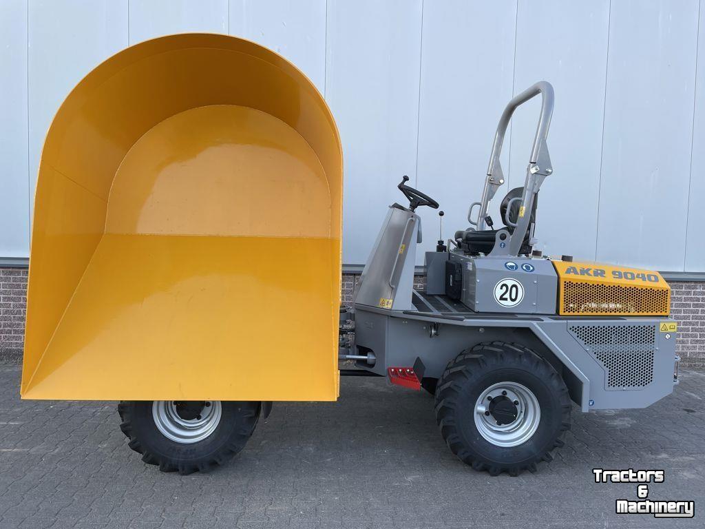 Tombereau sur pneus Paus AKR 9040