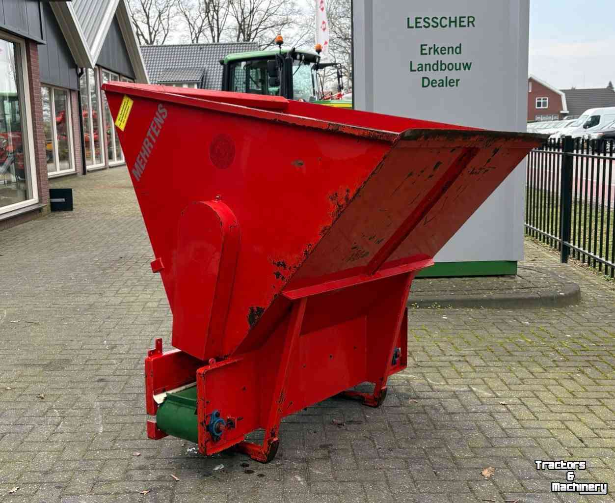 Épandeur de sciure pour des logettes Mehrtens EG1200BL Boxenstrooier