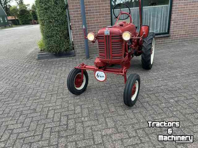 Tracteur pour horticulture Farmall type cup en type H