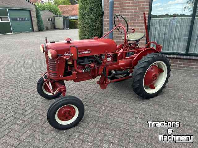 Tracteur pour horticulture Farmall type cup en type H