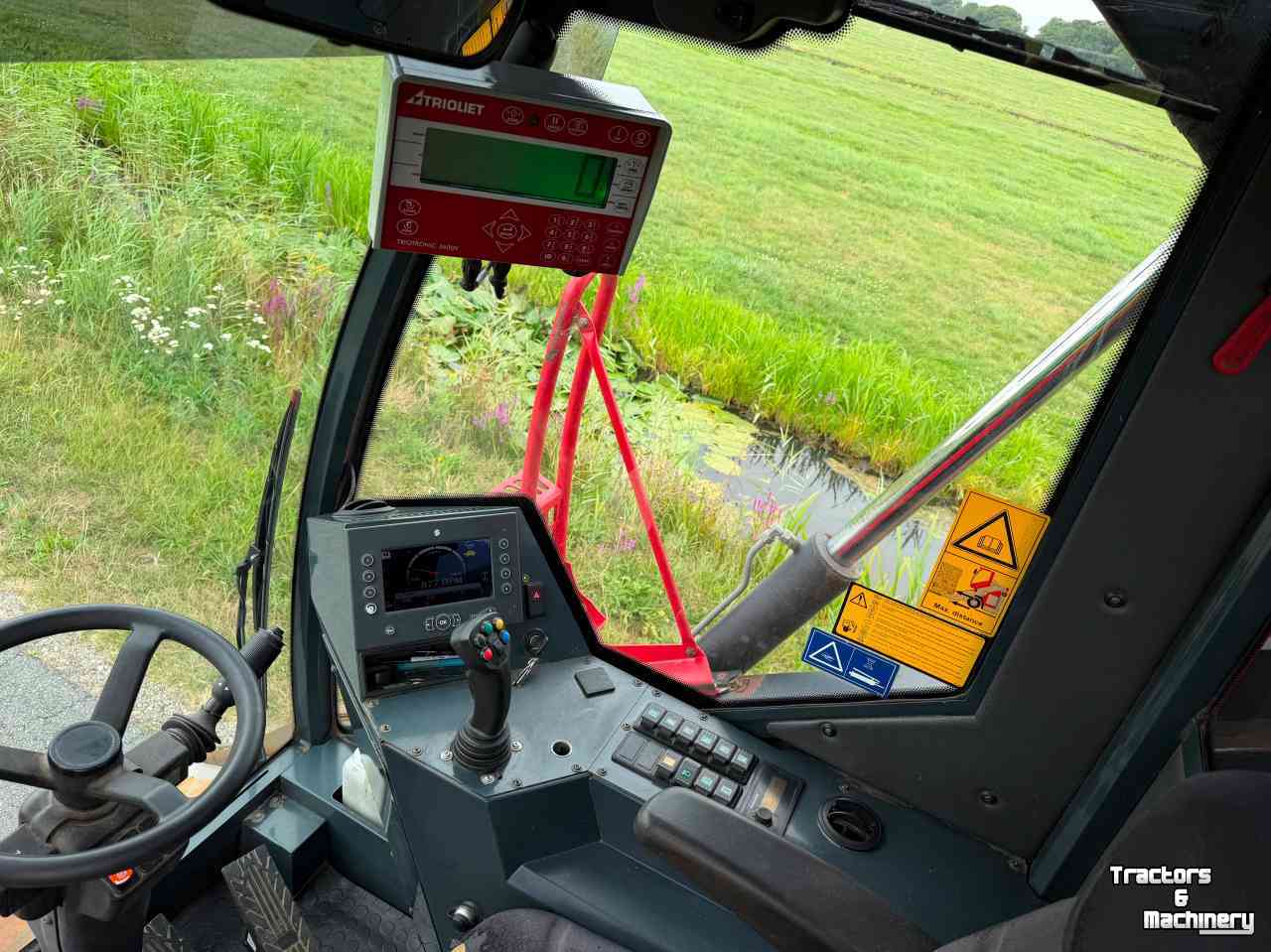 Mélangeuse automotrice Trioliet Trioliet Triotrac 2 L2000 Zelfrijdende voermengwagen midejo