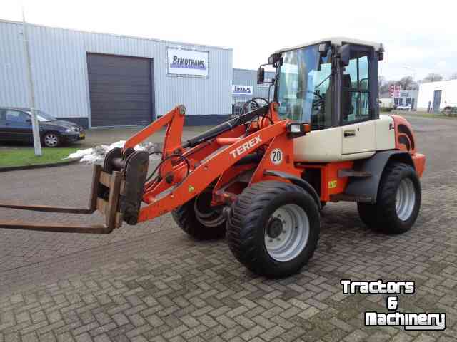 Chargeuse sur pneus Terex al 80