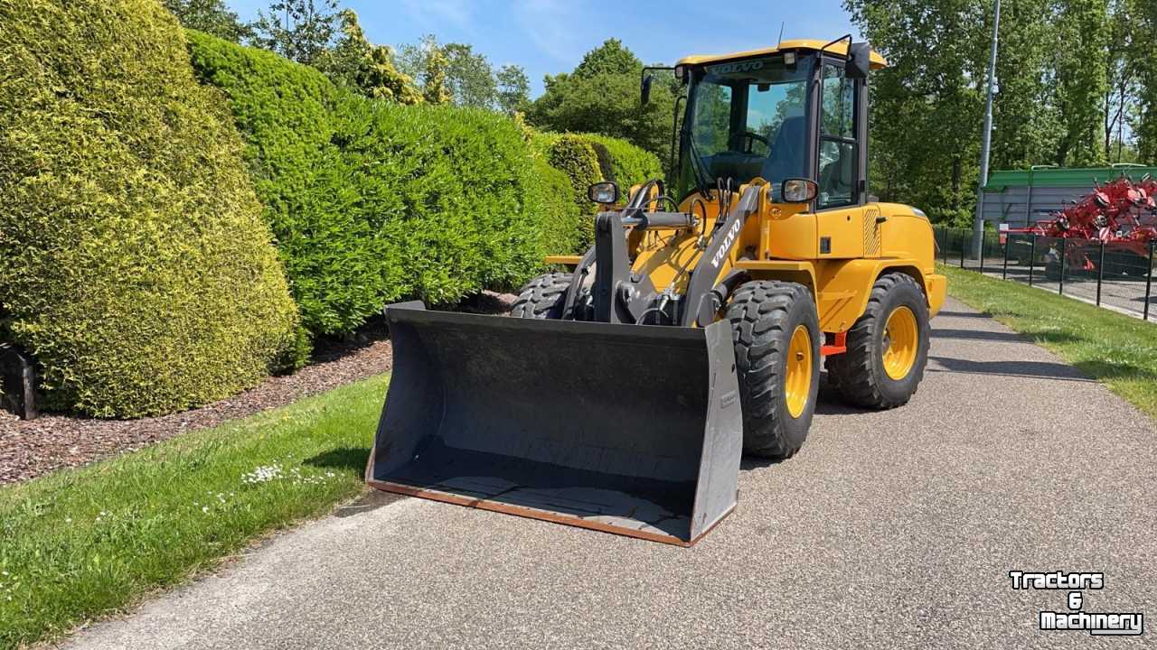 Chargeuse sur pneus Volvo L30GS Wheelloader wiellader radlader kniklader shovel