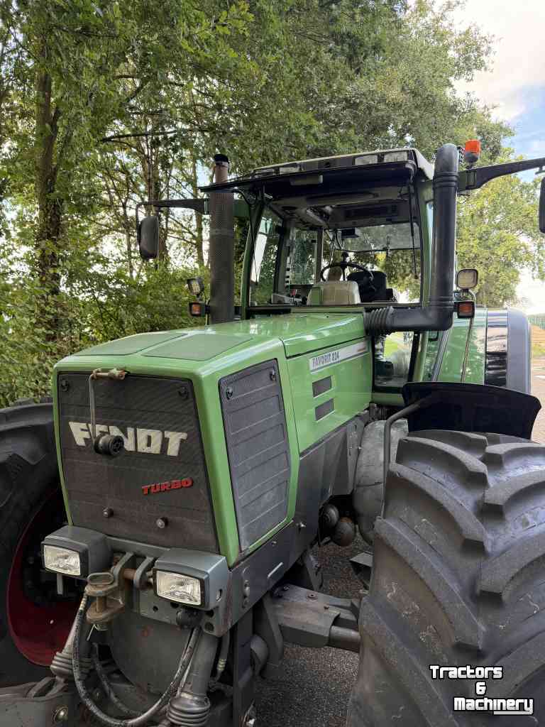 Tracteur Fendt Favorit 824 Turboshift