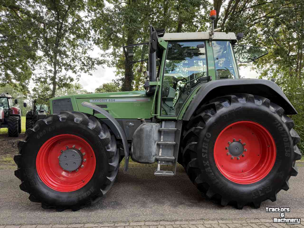 Tracteur Fendt Favorit 824 Turboshift