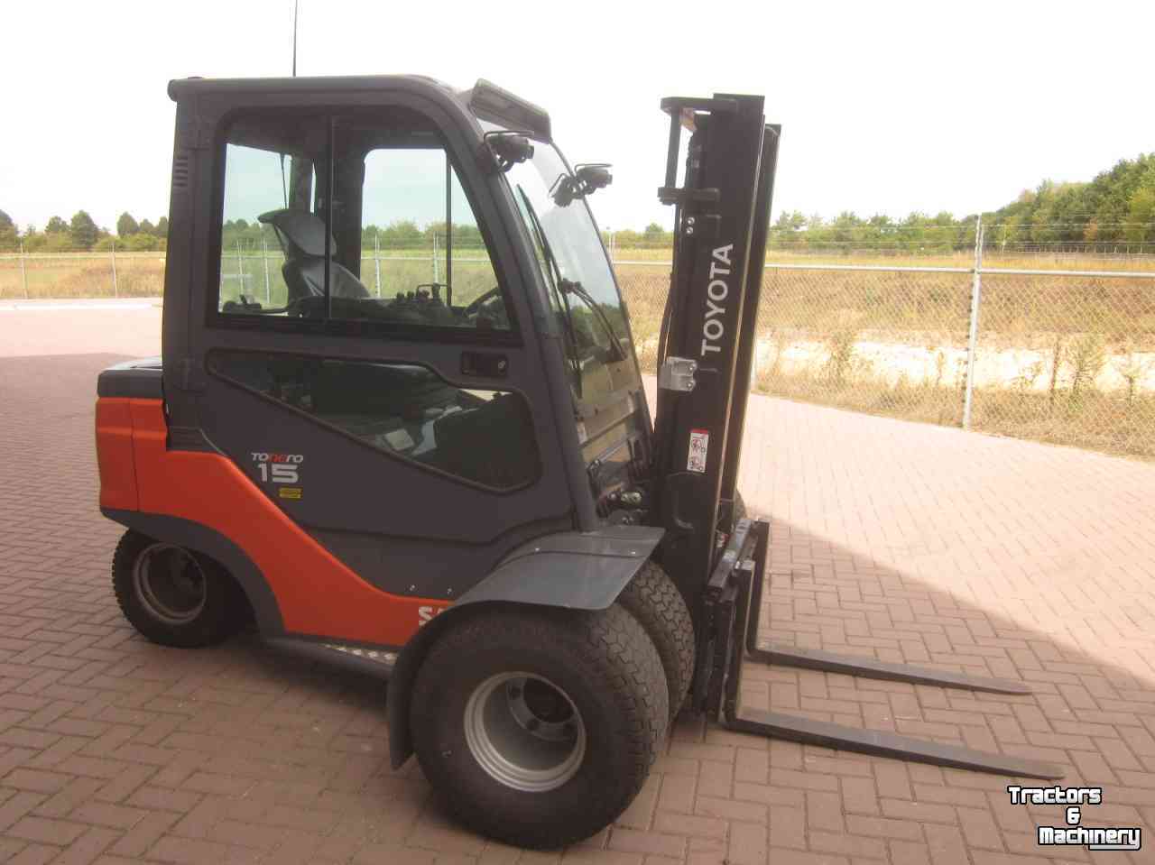 Chariot élévateur Toyota TOYOTA 8FDF15W | 2023 | 1025 DRAAIUREN